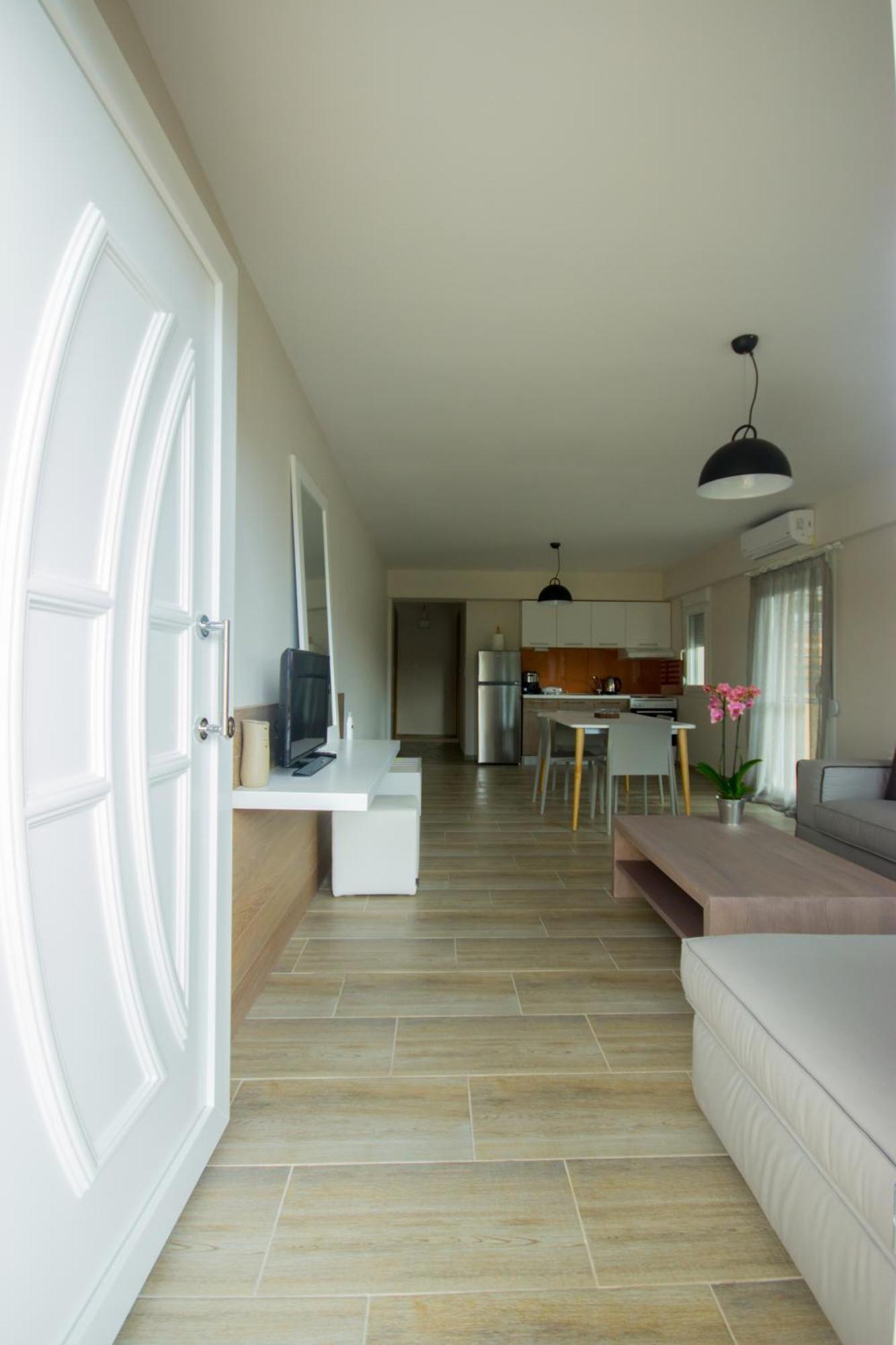 Erofilio Apartment Керамоти Екстериор снимка